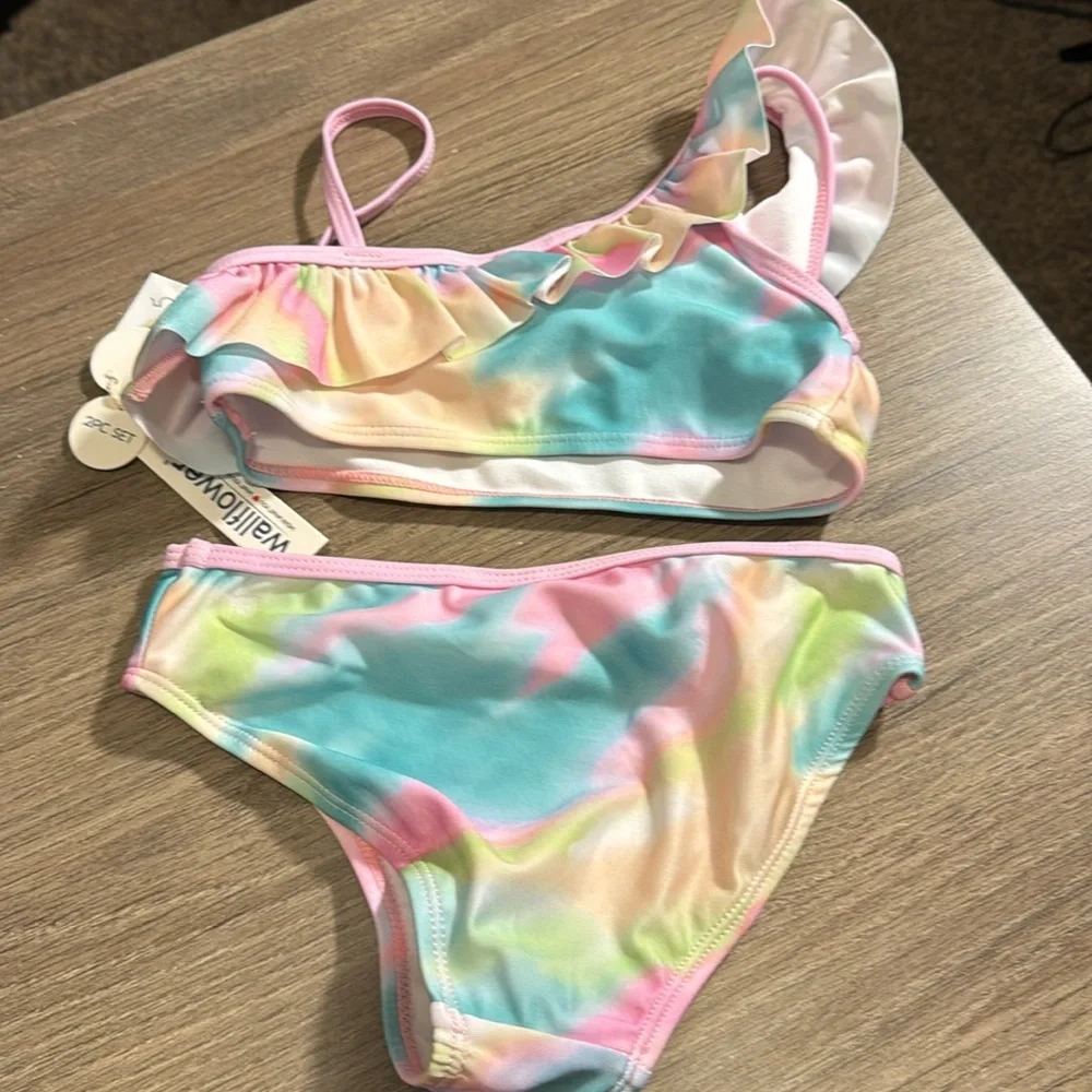 NWT swim bundle girls size 5 Colorful Swimsuit Set with Sunglasses‎ & a 2 piece